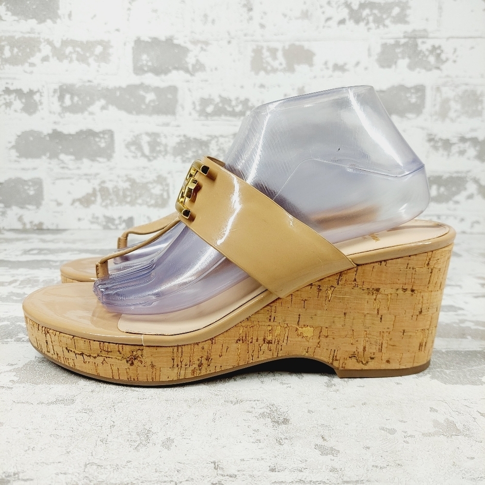 New SAM EDELMAN Yardlie Emblem Almond Patent Platform Wedge Sandals C1068